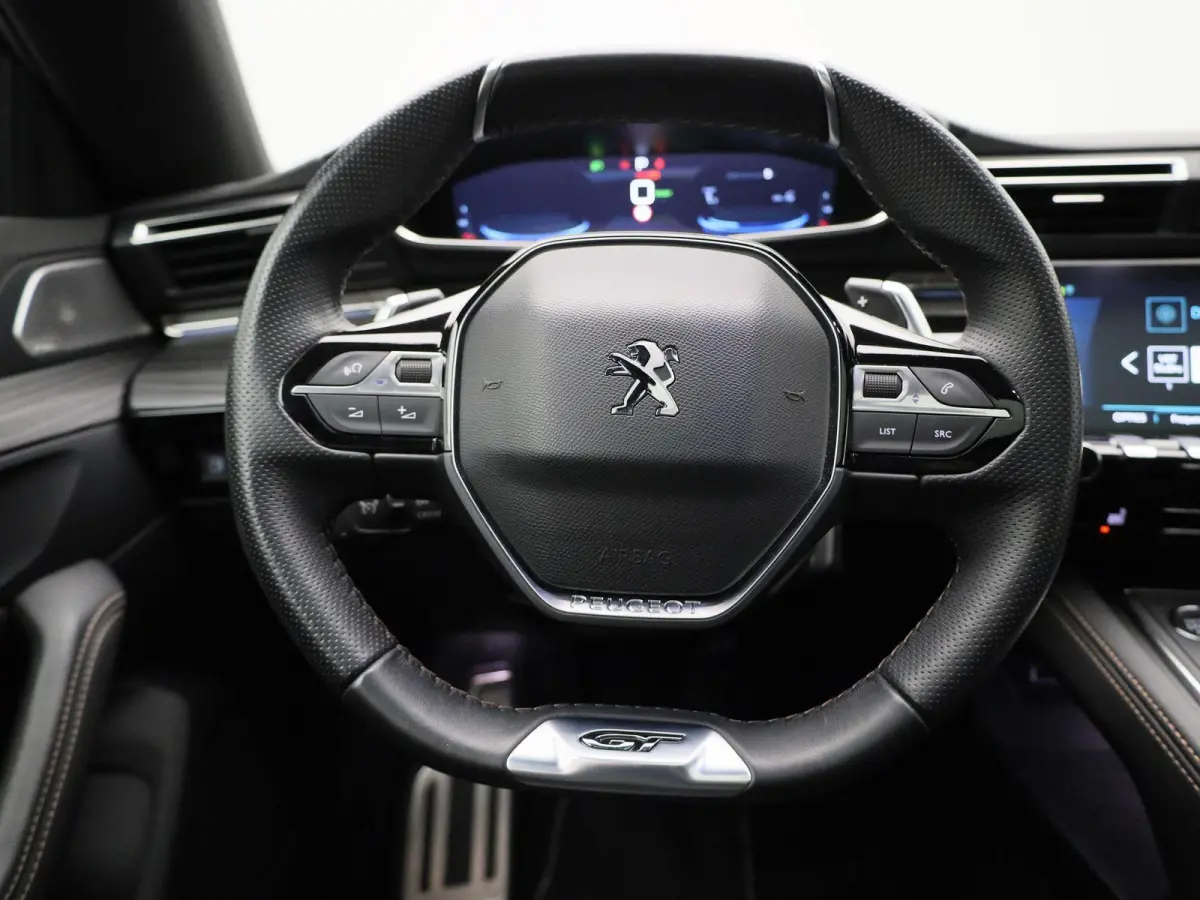 1.6 Hybrid 225 e-EAT8 GT Pack | Panoramadak | Apple Carplay / Android Auto | Stoelverwarming | Achteruitrijcamera | Parkeersensoren |