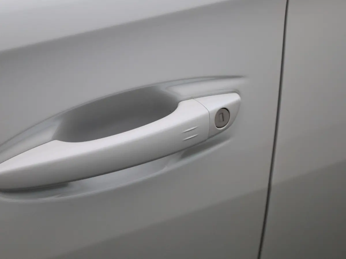 1.6 Hybrid 225 e-EAT8 GT Pack | Panoramadak | Apple Carplay / Android Auto | Stoelverwarming | Achteruitrijcamera | Parkeersensoren |
