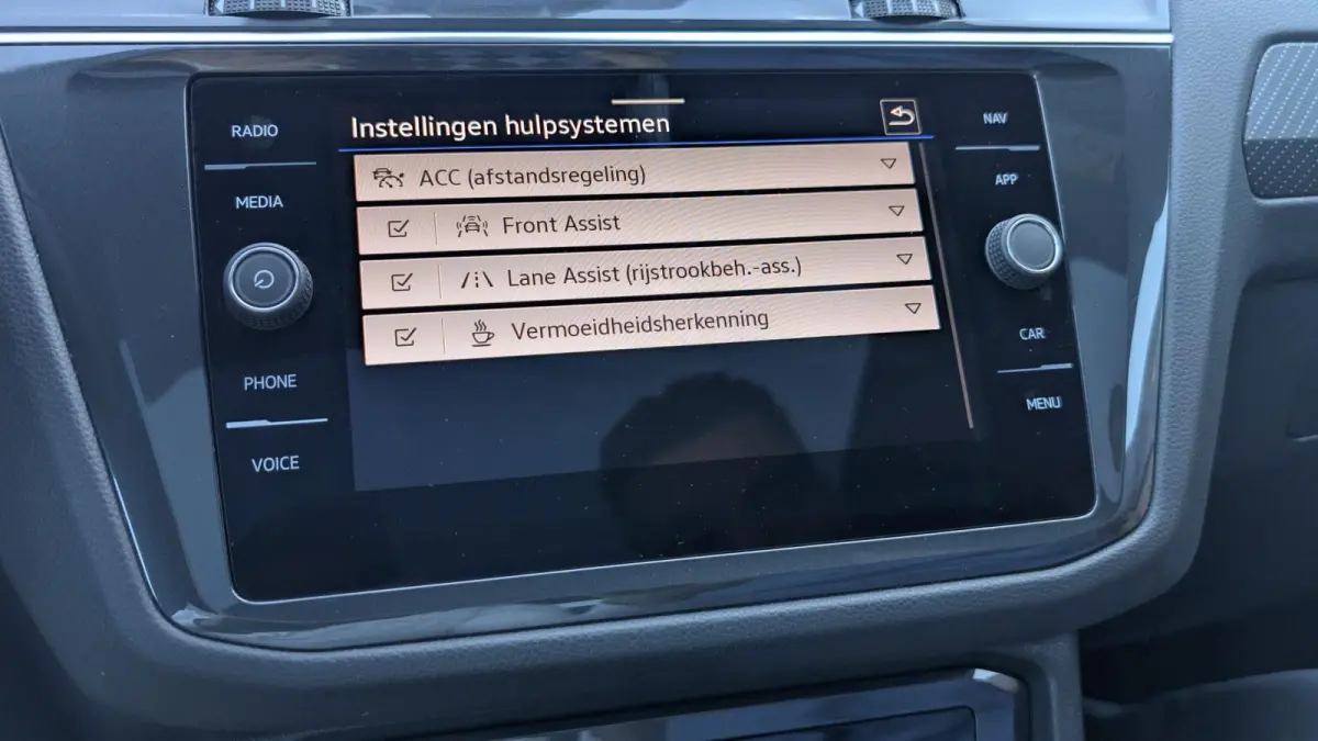 1.5 TSI 150pk DSG R-Line Panoramadak | Black style | App connect