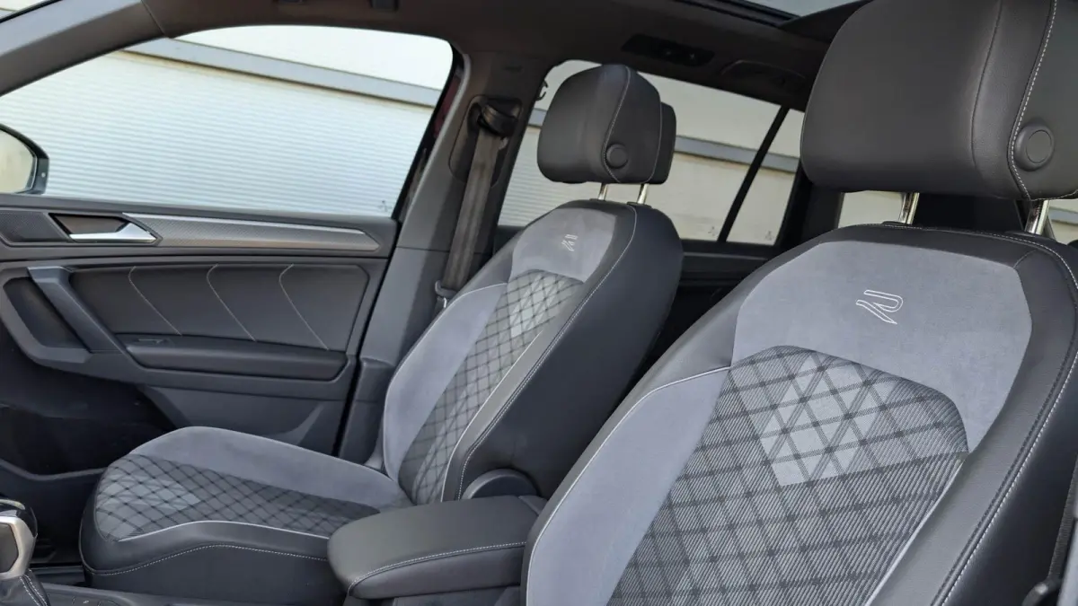 1.5 TSI 150pk DSG R-Line Panoramadak | Black style | App connect