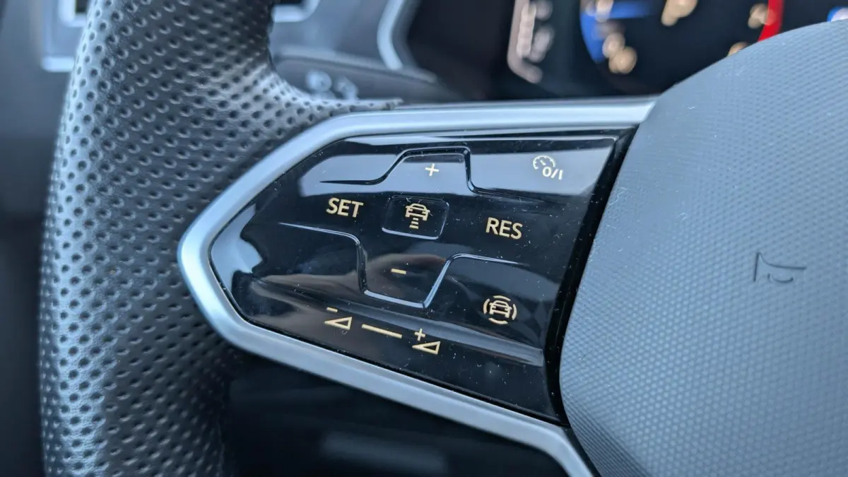 1.5 TSI 150pk DSG R-Line Panoramadak | Black style | App connect