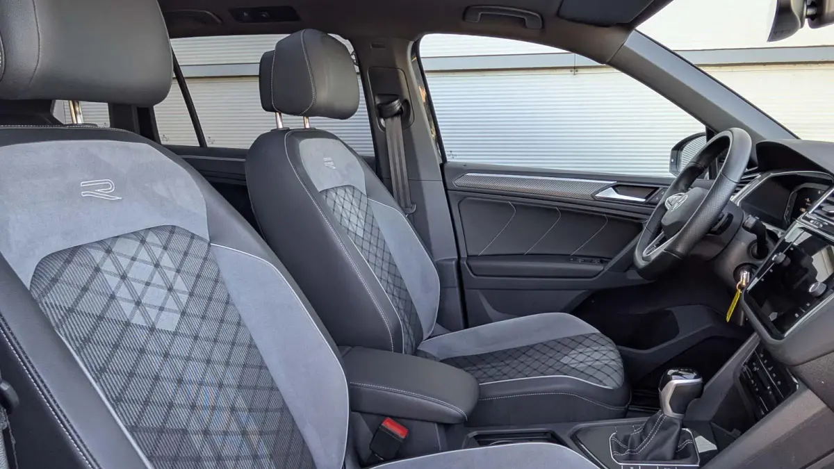 1.5 TSI 150pk DSG R-Line Panoramadak | Black style | App connect