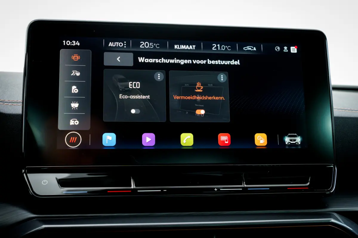 1.4 e-Hybrid Plug-In Business | Adapt. Cruise | 18 inch | LED | Sportstoelen | Keyless