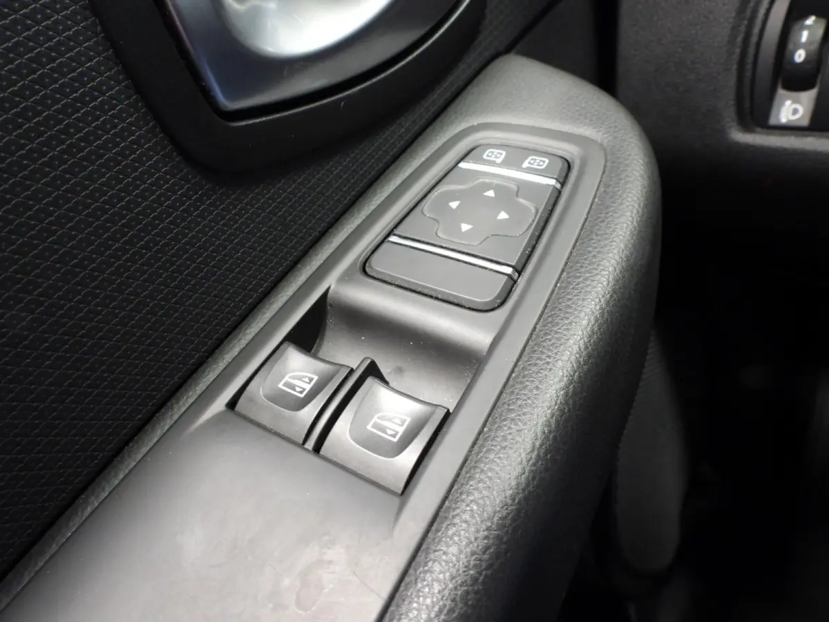 0.9 TCe Zen NAVI/AIRCO/CRUISE/BLUETOOTH!