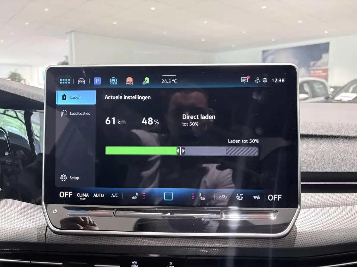 1.5 eHybrid Style Edition 204 PK Plug-in Hybrid | Elektrisch uitklapbare Trekhaak | Panoramadak | Android Auto/Apple Carplay draadloos | Keyless access | Dodehoeksensoren | Ruiten getint | A