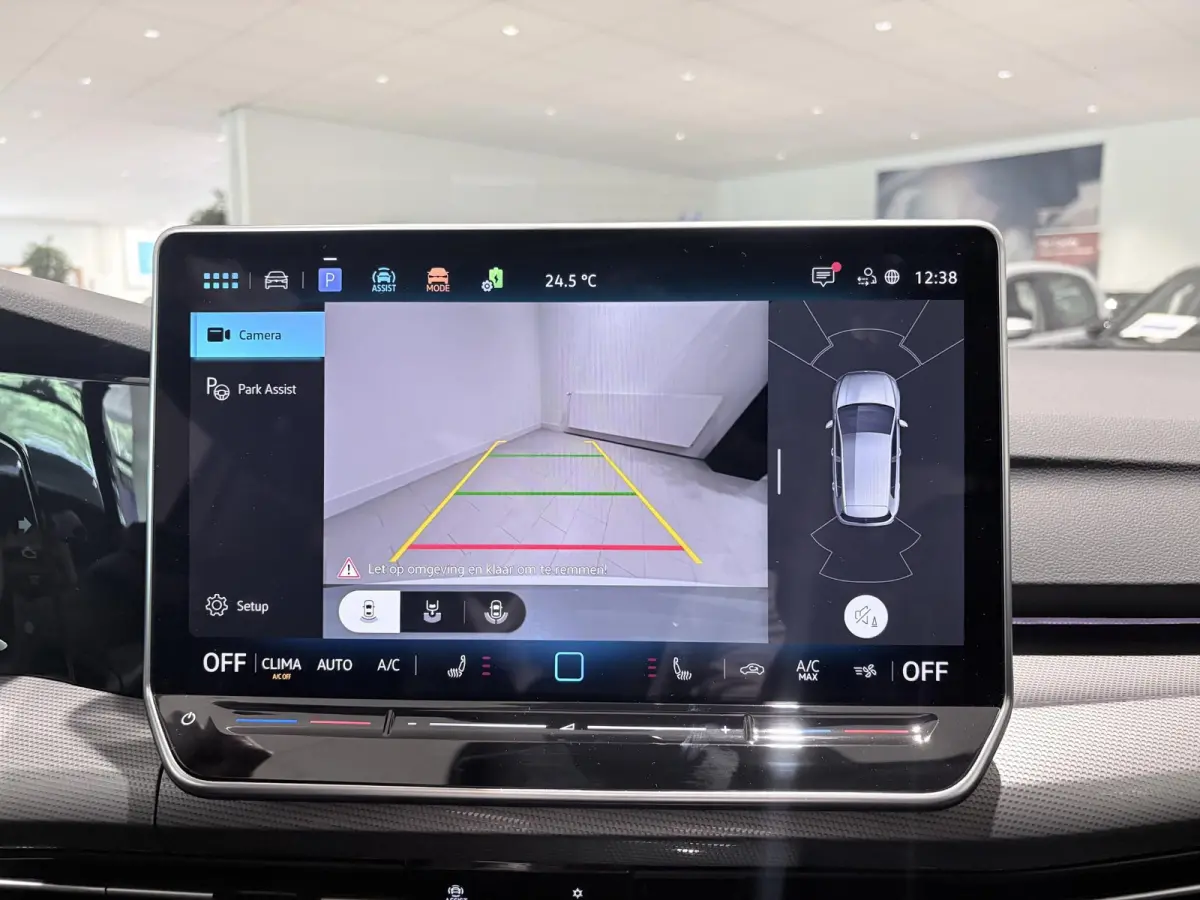 1.5 eHybrid Style Edition 204 PK Plug-in Hybrid | Elektrisch uitklapbare Trekhaak | Panoramadak | Android Auto/Apple Carplay draadloos | Keyless access | Dodehoeksensoren | Ruiten getint | A