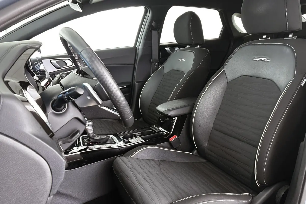 1.5 T-GDi GT-Line Automaat Trekhaak Camera Keyless Stuur-Stoelverwarming