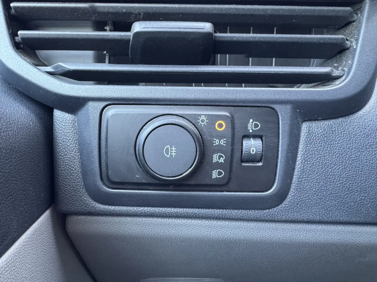 2.0 TDCI 140PK AWD Automaat L1 4x4 4WD LED Airco Carplay Camera Navigatie Parkeersensoren v+a Vierwielaandrijving