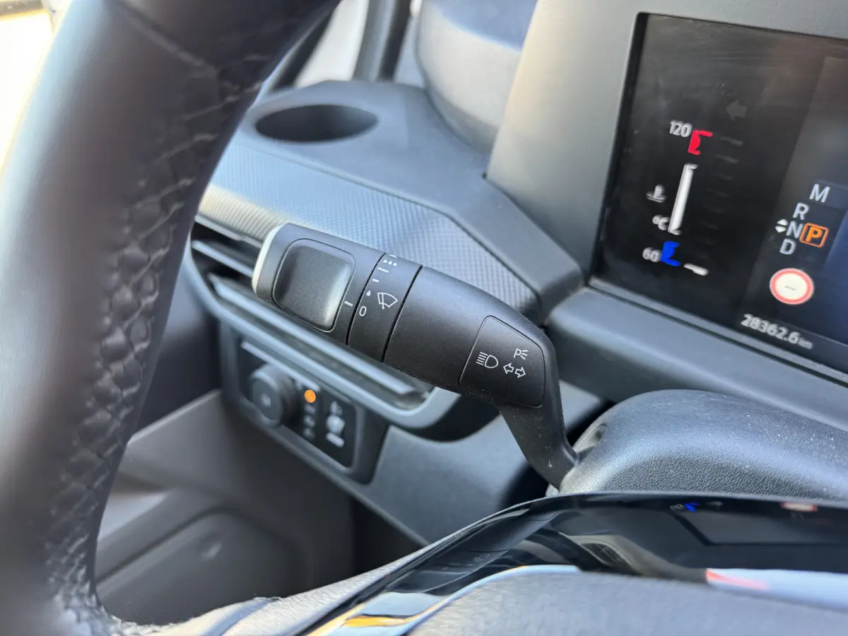 2.0 TDCI 140PK AWD Automaat L1 4x4 4WD LED Airco Carplay Camera Navigatie Parkeersensoren v+a Vierwielaandrijving