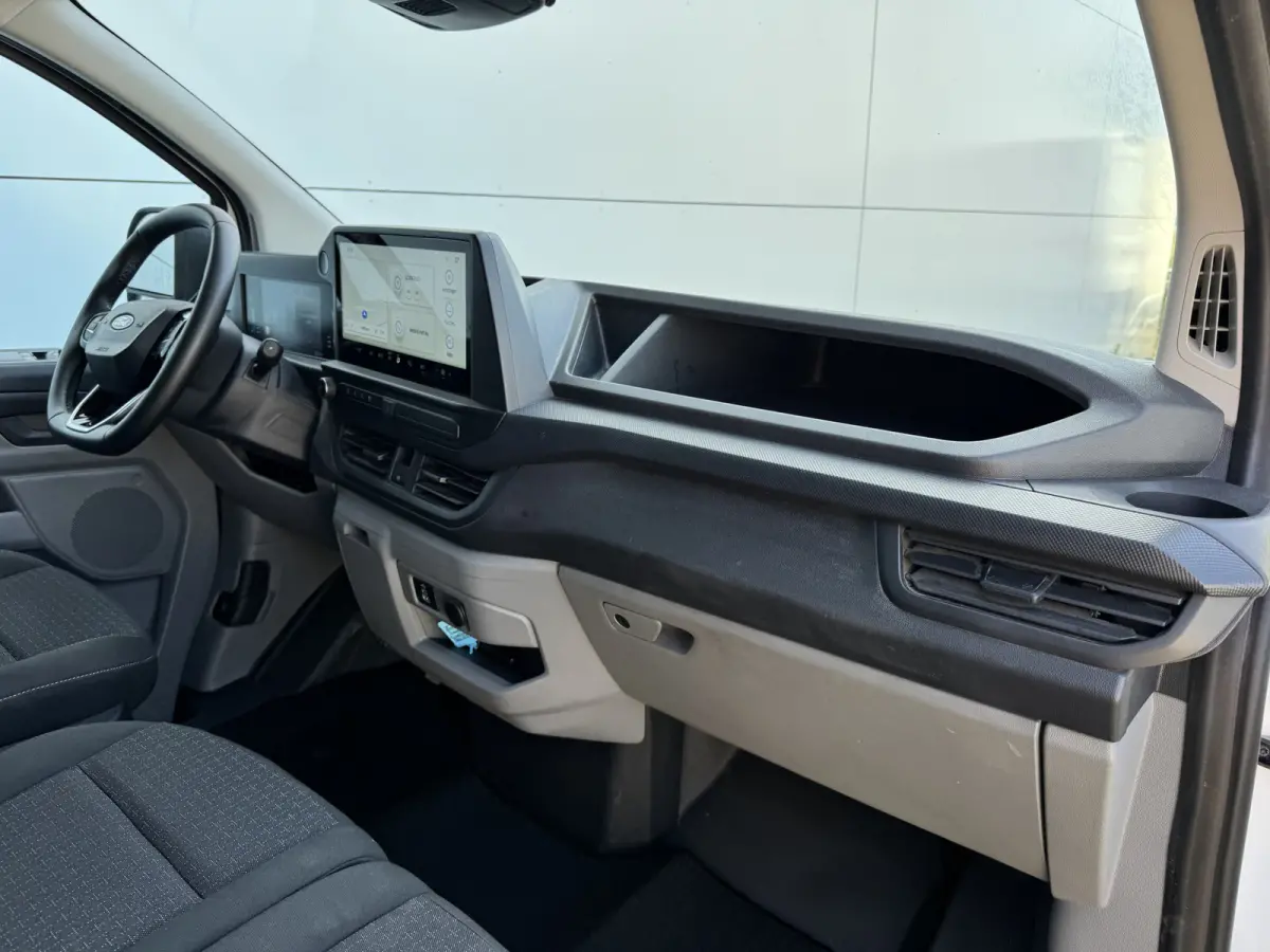2.0 TDCI 140PK AWD Automaat L1 4x4 4WD LED Airco Carplay Camera Navigatie Parkeersensoren v+a Vierwielaandrijving