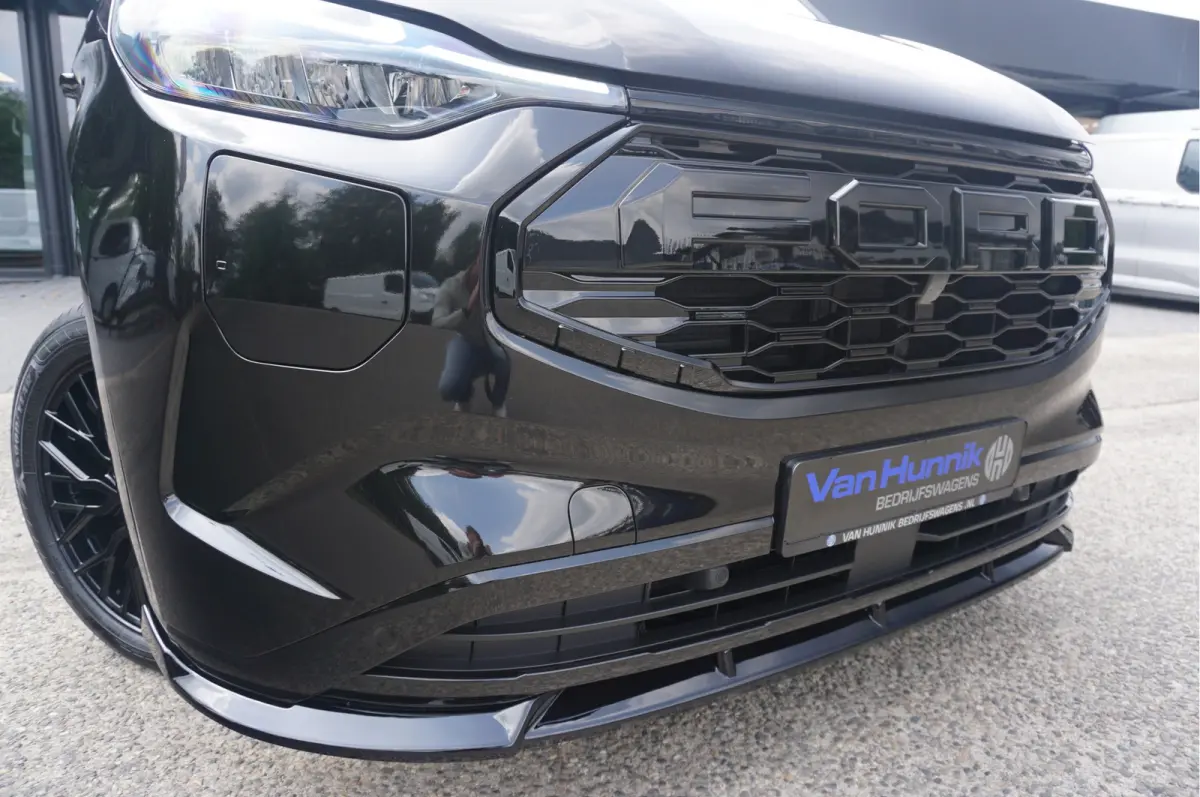 320L 2.5 PHEV 233PK Dubbel Cabine JWR BLACK PRIJS INCL. BPM !! 13" Navi, Adap. Cruise, Camera, 19" LM, Trekhaak!! NR. HYBDCB