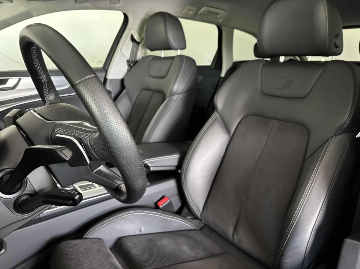 55 TFSI e quattro Pro Line S Competition