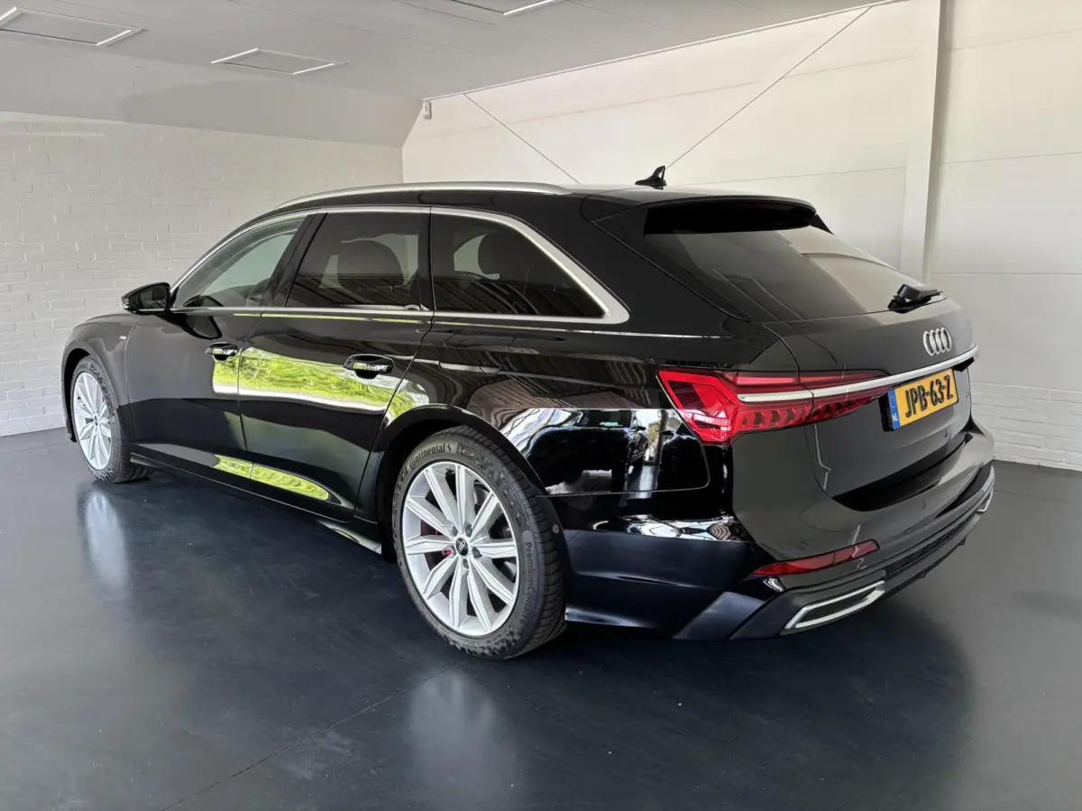 55 TFSI e quattro Pro Line S Competition