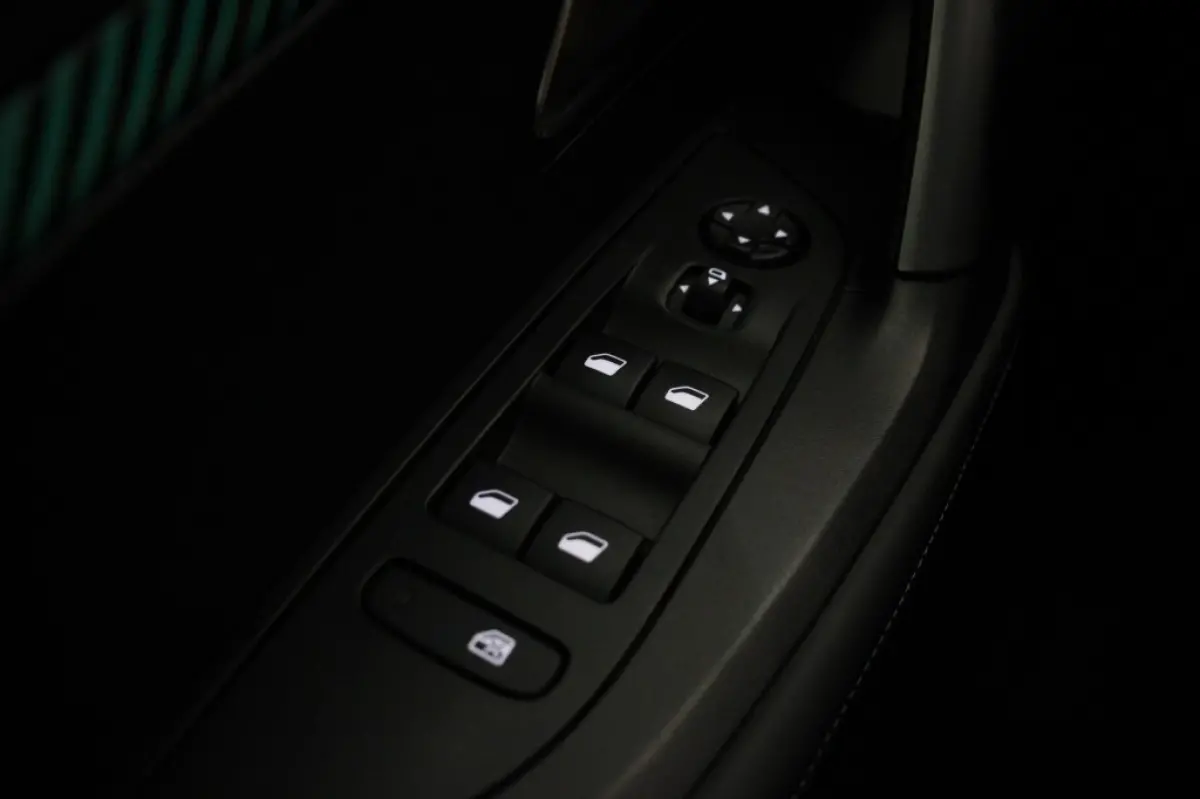 1.2 PureTech Allure - Carplay, Clima, Cruise, Half Leer