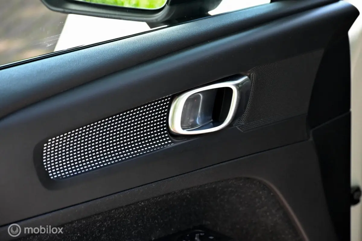 2.0 T4 R-Design| MY20!| BLISS| Stoelverwarming|