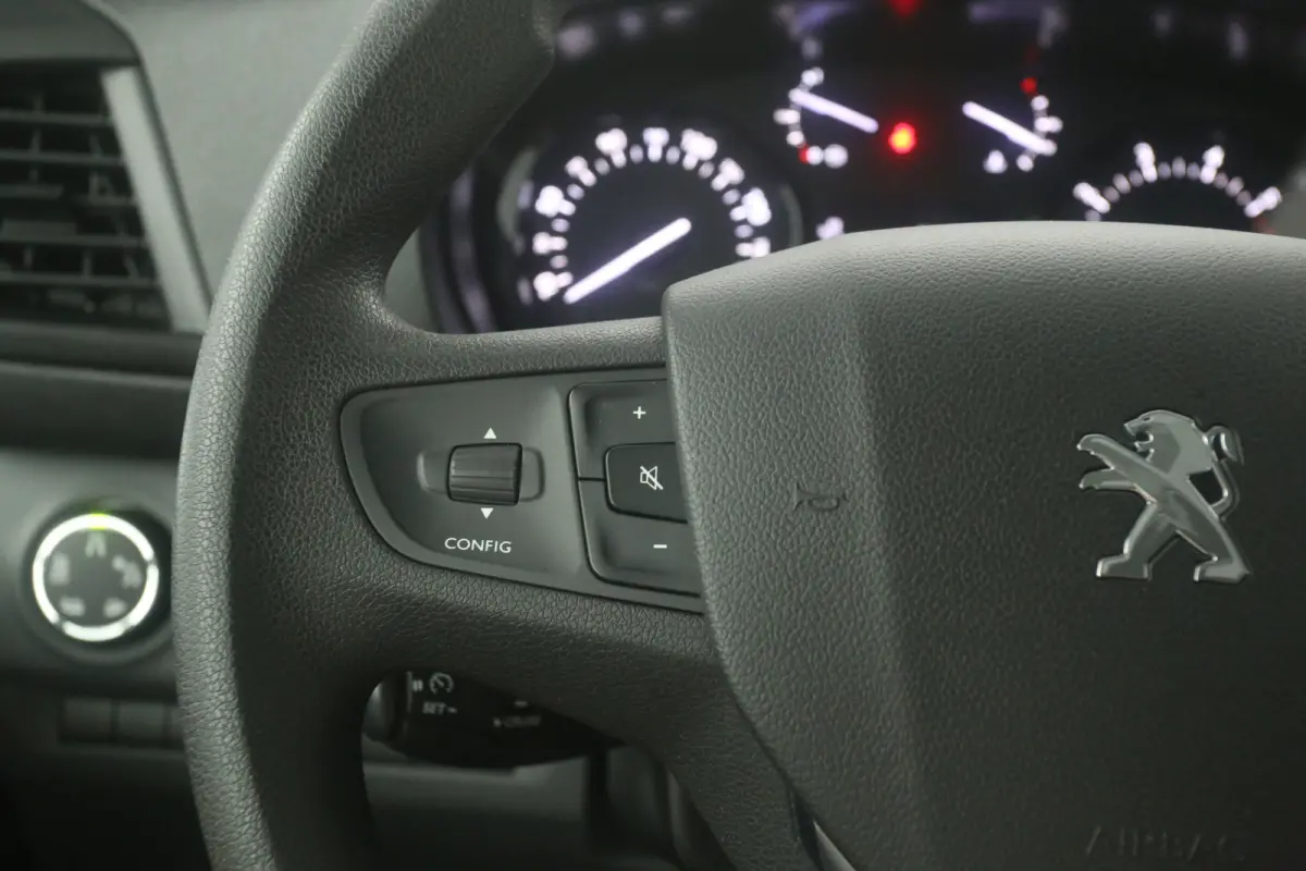 2.0 BlueHDI L3H1 | MARGE | Dubbele Cabine | Airco | Cruise | Carplay | Trekhaak
