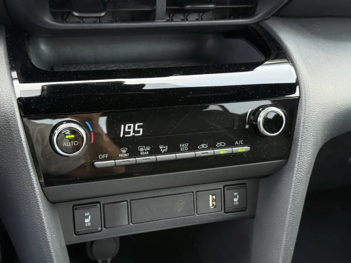 1.5 Hybrid Team D | ACC | CarPlay | Camera | Keyless | 17 inch
