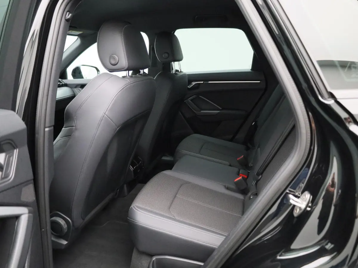 35 TFSI S edition 150 PK | S-line | Automaat | Camera | Trekhaak | SONOS Sound | Adaptive cruise control | Stoelverwarming | Lichtmetalen velgen |