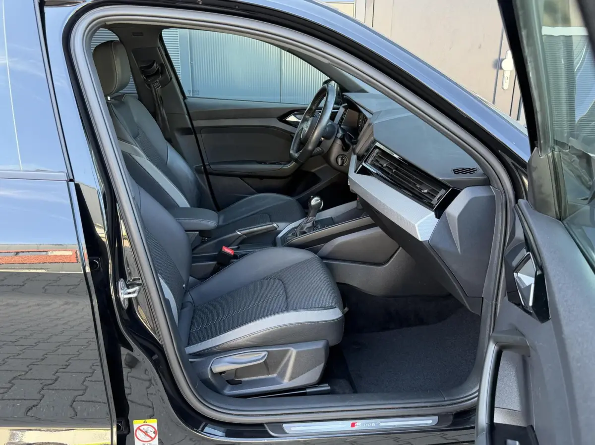 30 TFSI epic 3x S-Line - Camera - Virtual