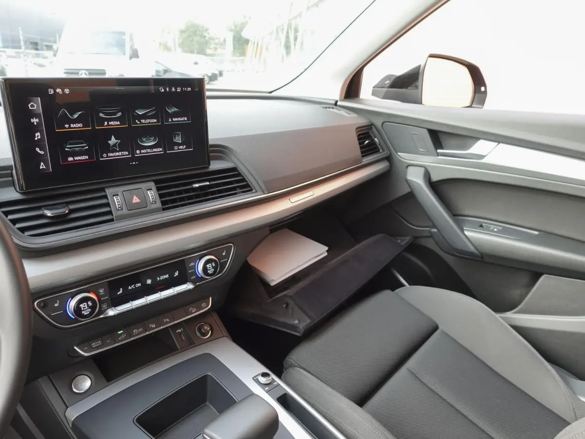 50 TFSI e 300pk PHEV S Line Automaat Navigatie Camera Parkeersensoren Head Up Display Stoelverwarming LED Koplampen Cruise Control  Climate Control
