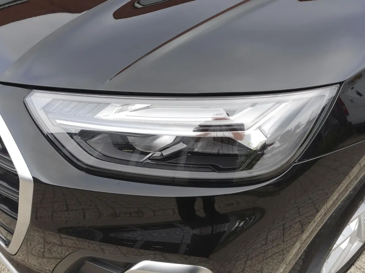 50 TFSI e 300pk PHEV S Line Automaat Navigatie Camera Parkeersensoren Head Up Display Stoelverwarming LED Koplampen Cruise Control  Climate Control