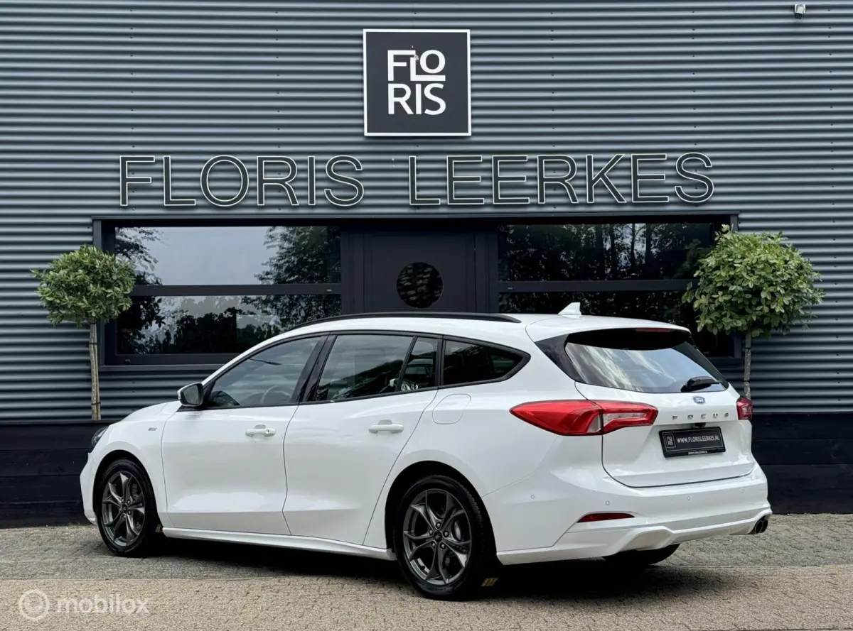 1.0 EcoBoost ST Line Business