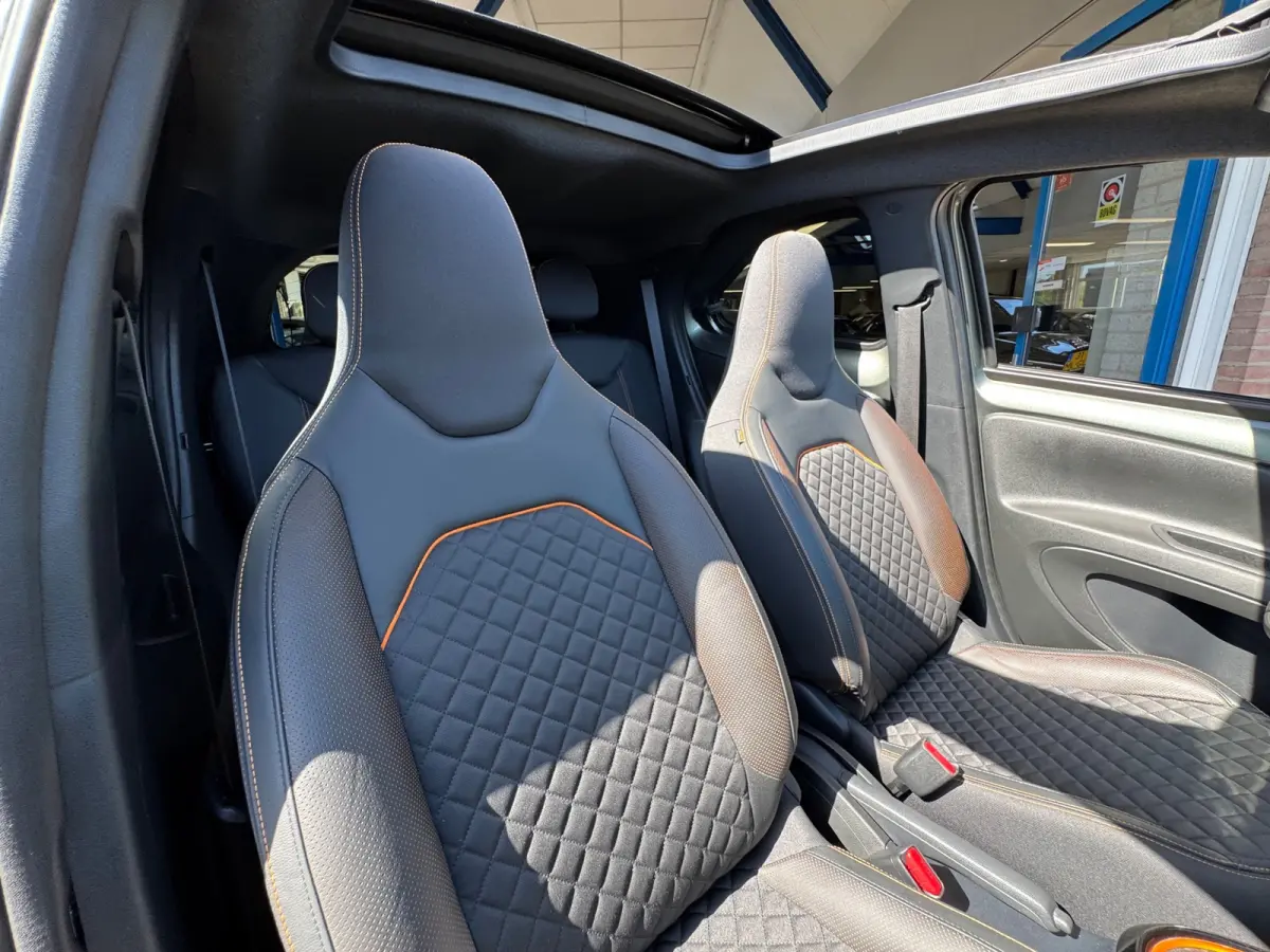 1.0 VVT-i S-CVT Limited 2022 CABRIO AUT NAP!