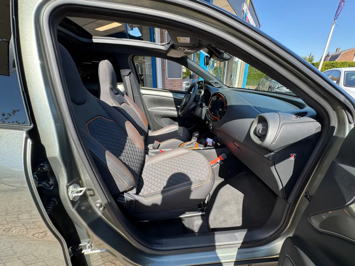 1.0 VVT-i S-CVT Limited 2022 CABRIO AUT NAP!