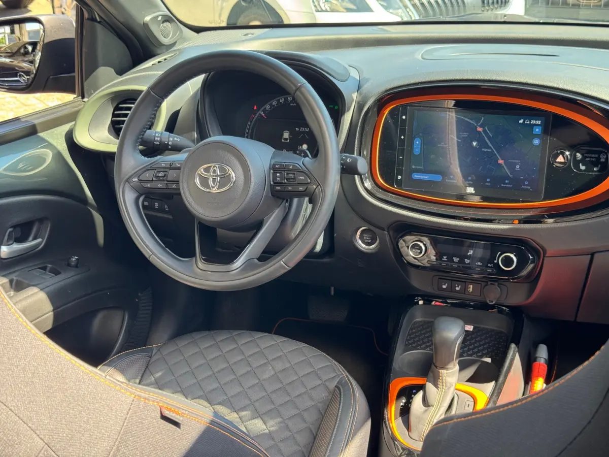 1.0 VVT-i S-CVT Limited 2022 CABRIO AUT NAP!