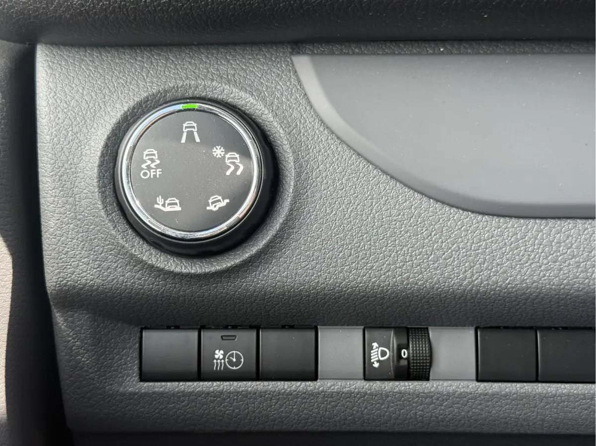 Opel Vivaro 2.0 145PK Automaat L2 Climate Control Cruise Control Trekhaak Carplay Camera Navigatie Parkeersensoren Euro 6