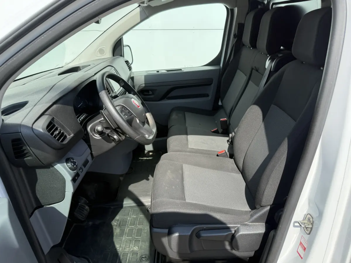 Opel Vivaro 2.0 145PK Automaat L2 Climate Control Cruise Control Trekhaak Carplay Camera Navigatie Parkeersensoren Euro 6