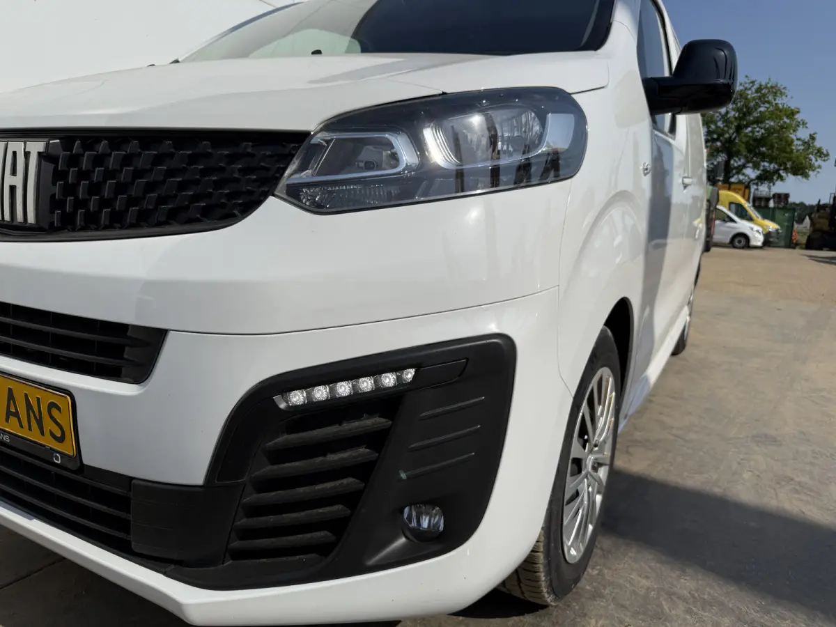 Opel Vivaro 2.0 145PK Automaat L2 Climate Control Cruise Control Trekhaak Carplay Camera Navigatie Parkeersensoren Euro 6