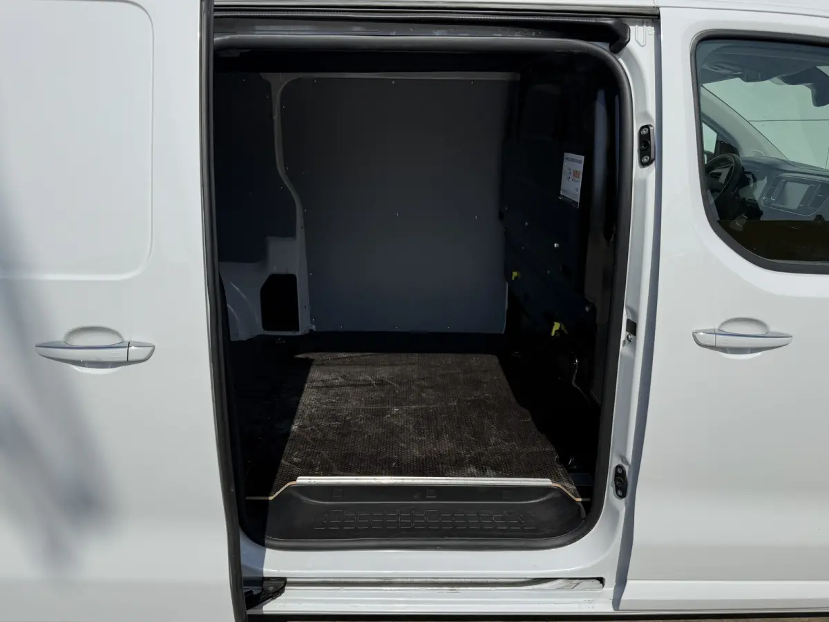 Opel Vivaro 2.0 145PK Automaat L2 Climate Control Cruise Control Trekhaak Carplay Camera Navigatie Parkeersensoren Euro 6