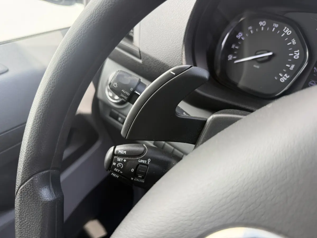 Opel Vivaro 2.0 145PK Automaat L2 Climate Control Cruise Control Trekhaak Carplay Camera Navigatie Parkeersensoren Euro 6