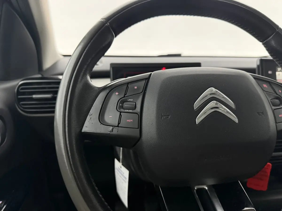 1.2 PureTech Shine | Camera | Airco | Cruise | Trekhaak | Parkeersensoren
