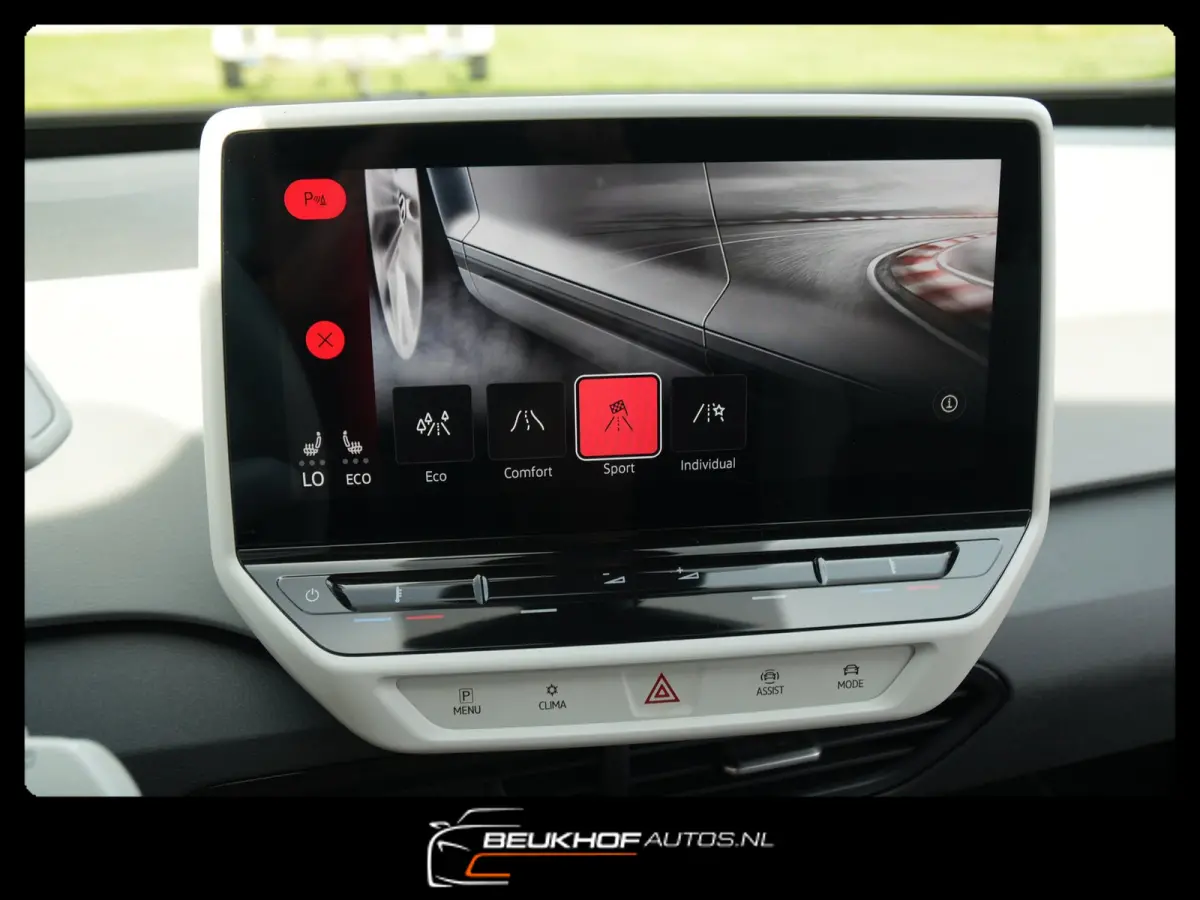 First Plus 58 kWh Cam Adapt Cruise Soh 93.7%