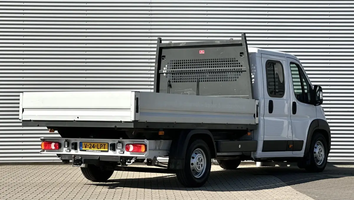 Open laadbak 2.2 165PK L4 DC Dubbele cabine Peugeot Boxer Open laadbak 2.2 BlueHDi 165 L4 Zwaar DC 3.5t