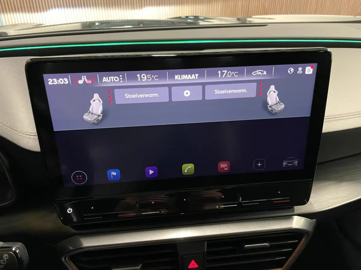 1.4 e-Hybrid VZ 245 PK Camera/ Memo/ Keyless/ 19''LMV/ CarPlay