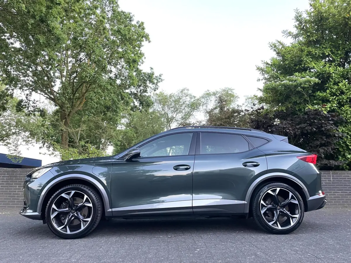 1.4 e-Hybrid VZ 245 PK Camera/ Memo/ Keyless/ 19''LMV/ CarPlay