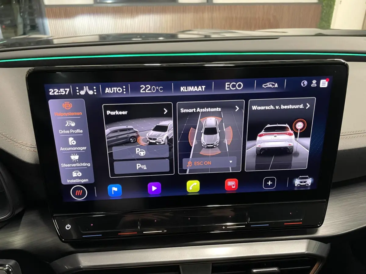 1.4 e-Hybrid VZ 245 PK Camera/ Memo/ Keyless/ 19''LMV/ CarPlay