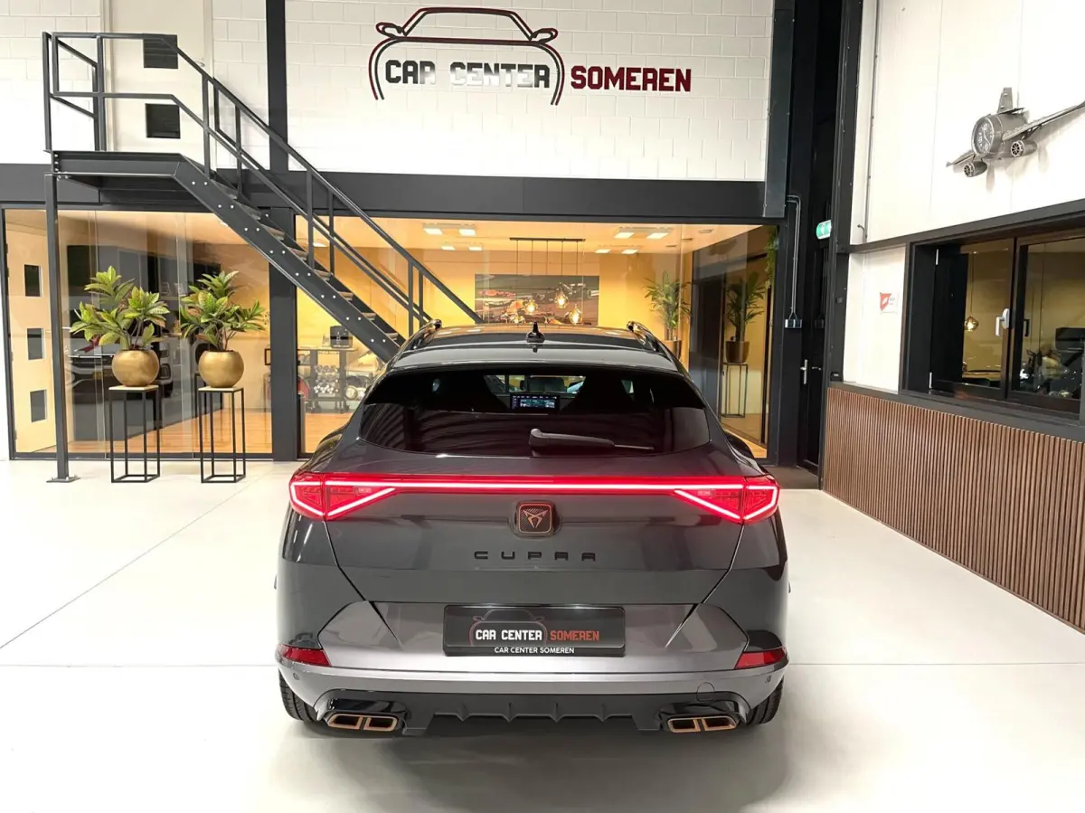 1.4 e-Hybrid VZ 245 PK Camera/ Memo/ Keyless/ 19''LMV/ CarPlay