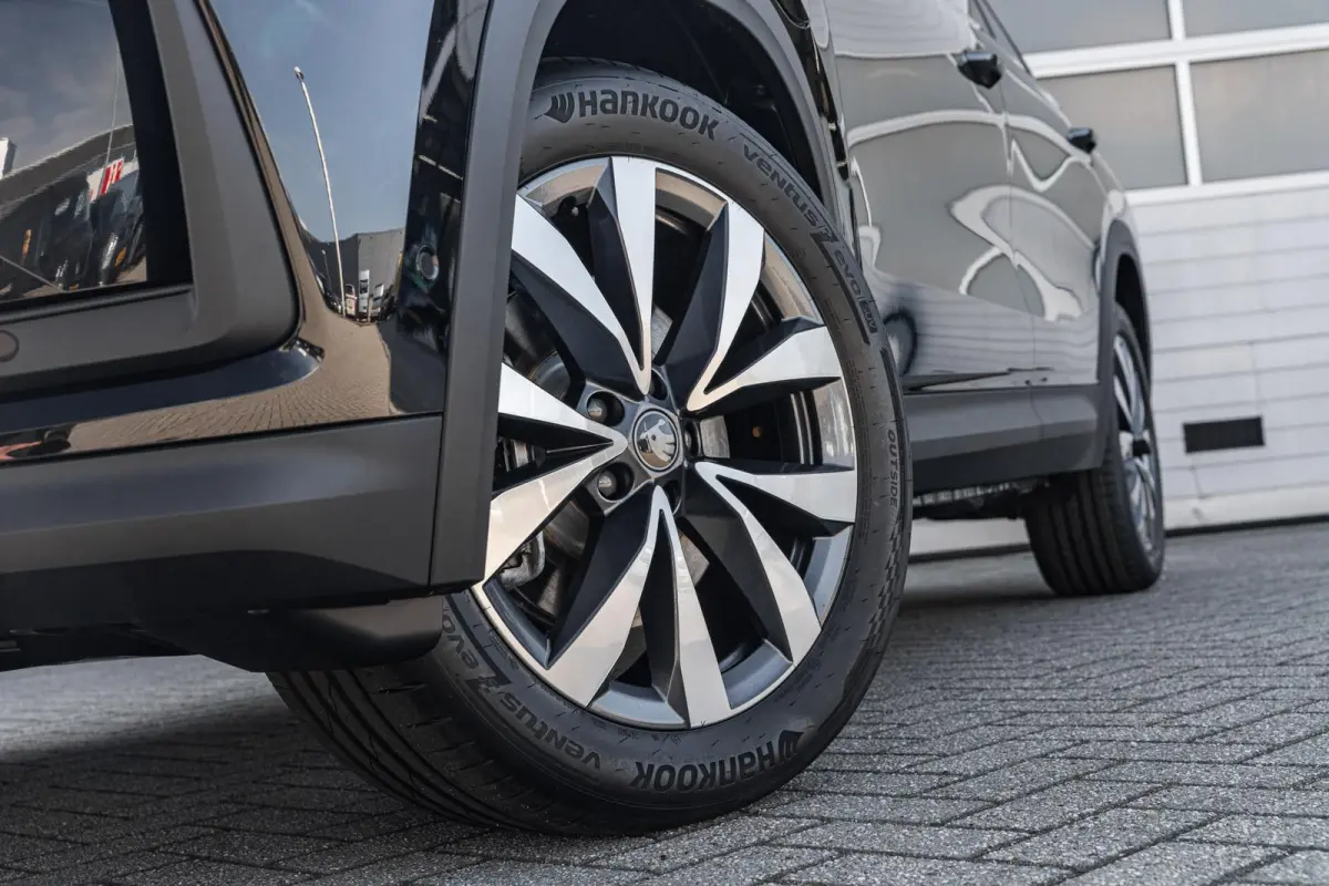 1.5 TSI 204pk DSG PHEV Business Edition | LMV 19'' | Panoramadak