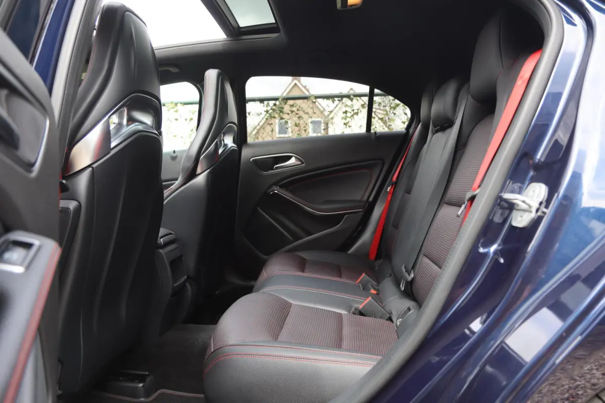 AMG 45 381 PK 4MATIC Handcrafted | Schaalstoelen | Pano | Harman Kardon | Memory | ACC | Dealeronderhouden | NL Auto