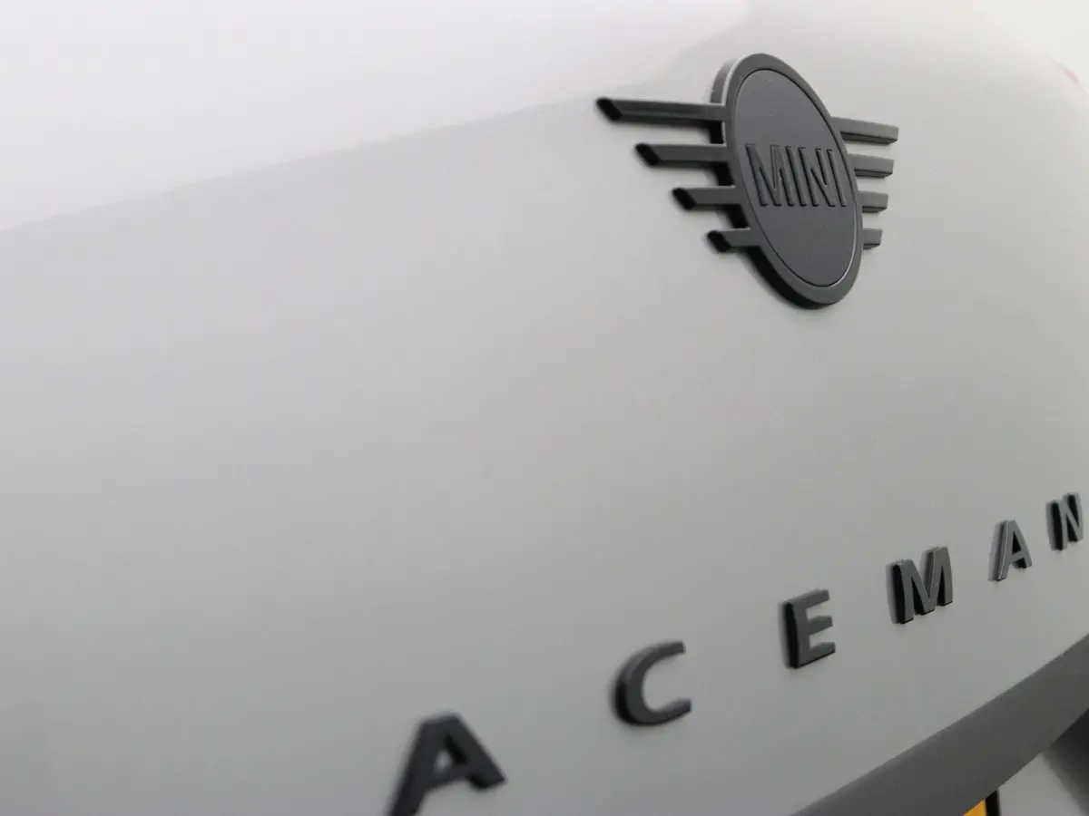 E John Cooper Works + M Pakket