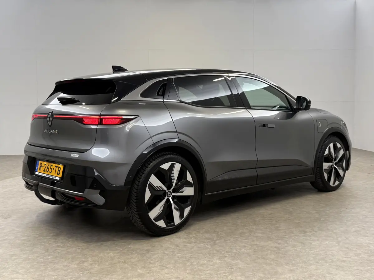 EV60 Optimum Charge Iconic | Snelladen | SOH 93% | 360° | Trekhaak | Virtual | Cruise | Sfeer | Carplay