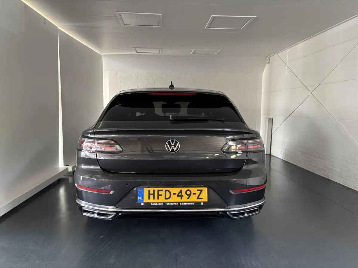 1.4 TSI eHybrid R-Line Business+