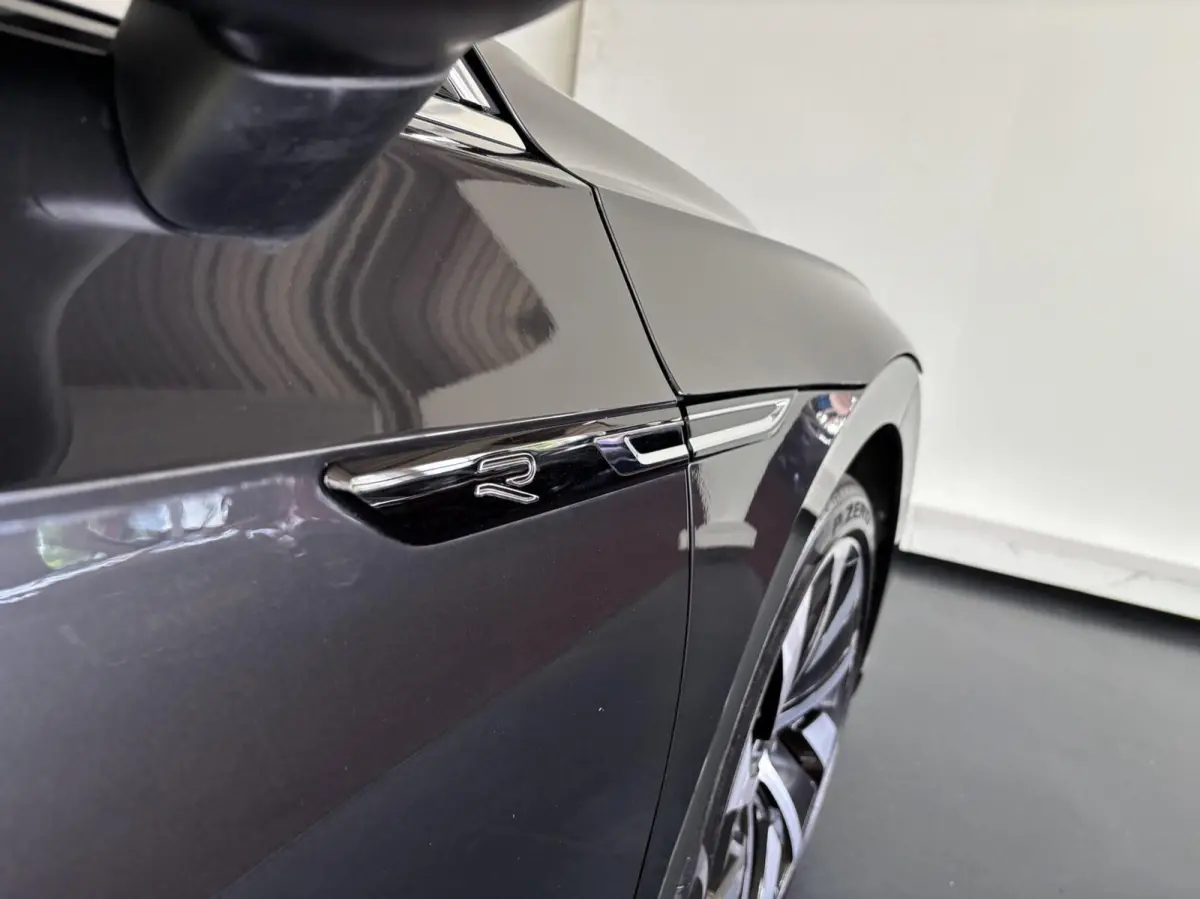 1.4 TSI eHybrid R-Line Business+