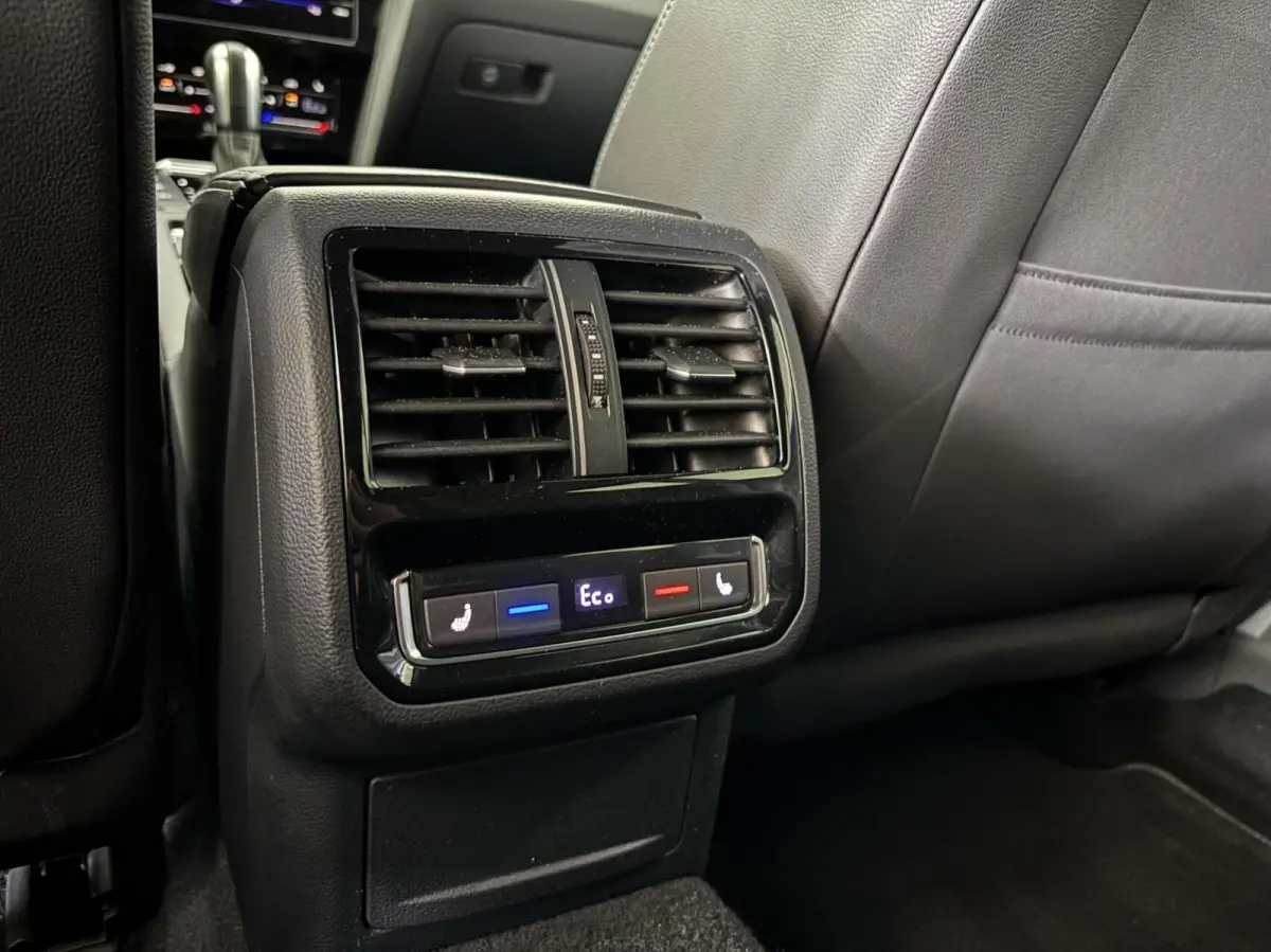 1.4 TSI eHybrid R-Line Business+