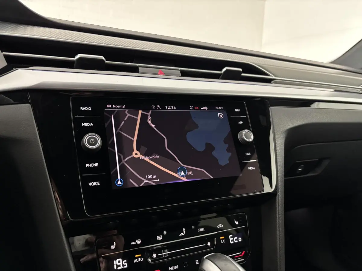 1.4 TSI eHybrid R-Line Business+