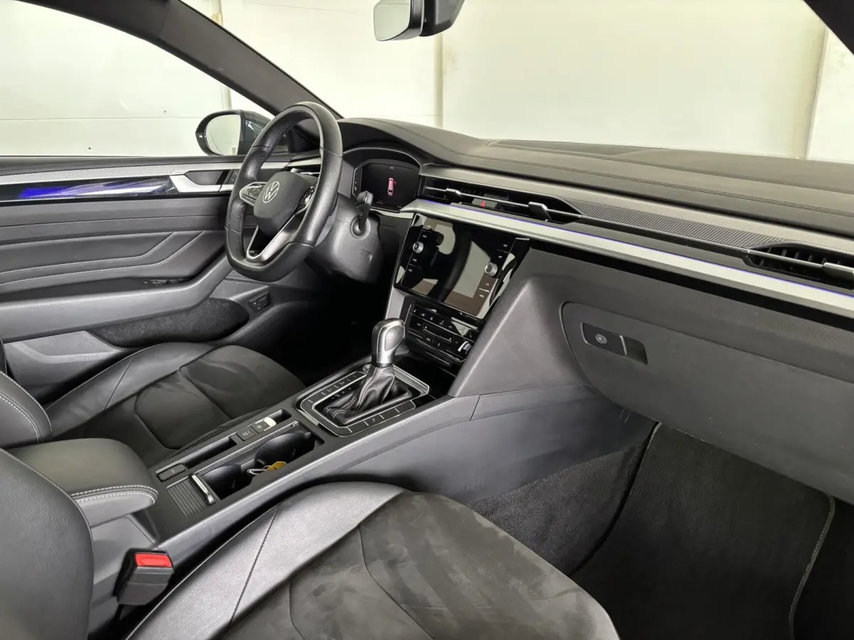 1.4 TSI eHybrid R-Line Business+